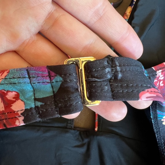 Cupshe Floral One-Piece Swimsuit, Large - Picture 5 of 5